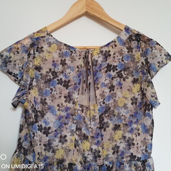 Lucky Brand Blouse, Floral Print, Ruffle Cap Sleeves, High-Low Hemline, Sz. S - Picture 6 of 9